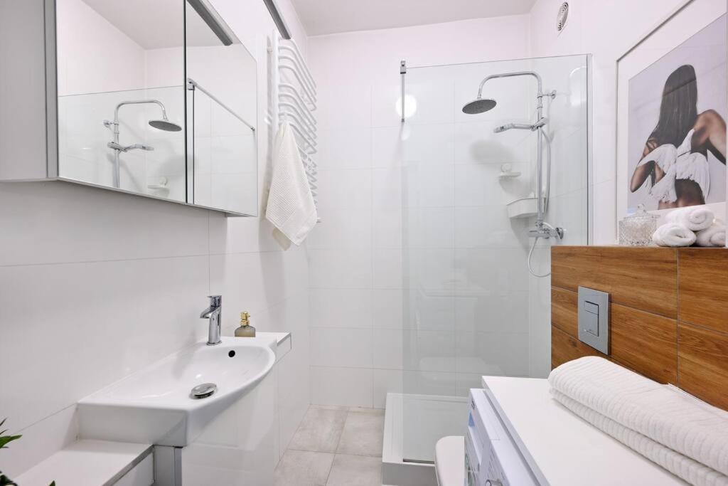Saska Kepa -Ul. Francuska 2' Min Apartment Warsaw Luaran gambar